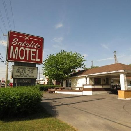 Satelite Motel Су-Сент-Марі Екстер'єр фото